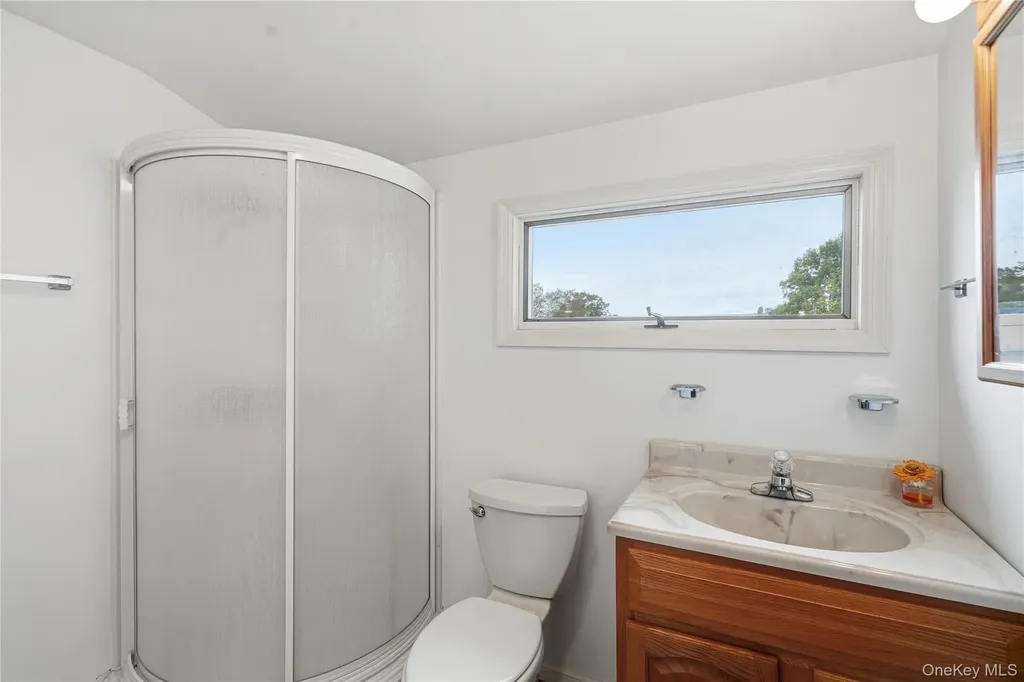 562 Alwick Avenue West Islip NY 11795