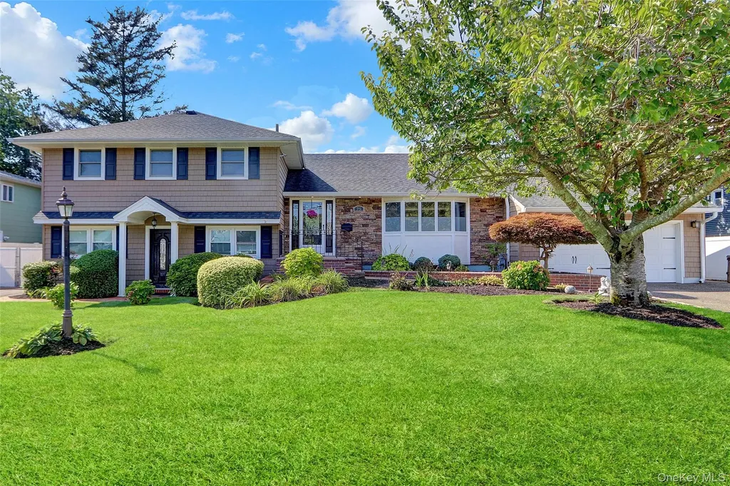 75 Unqua Road Massapequa NY 11758