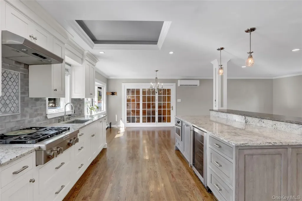 75 Unqua Road Massapequa NY 11758