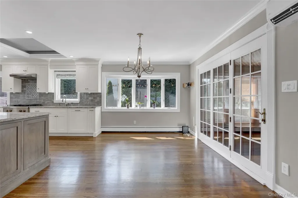 75 Unqua Road Massapequa NY 11758