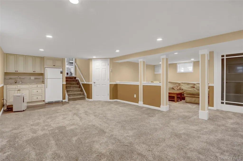 75 Unqua Road Massapequa NY 11758