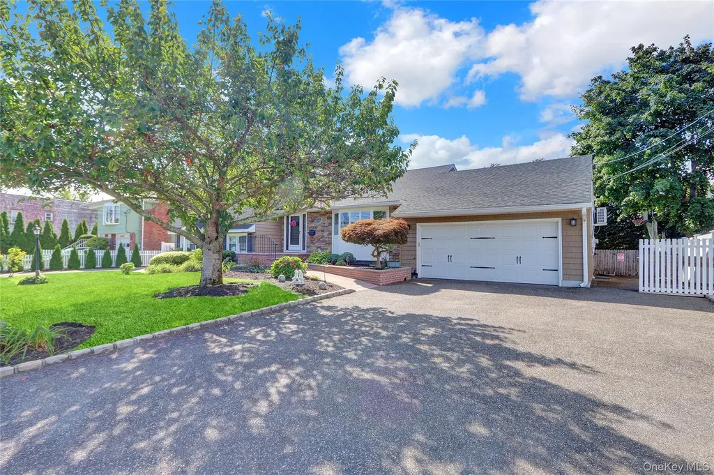 75 Unqua Road Massapequa NY 11758