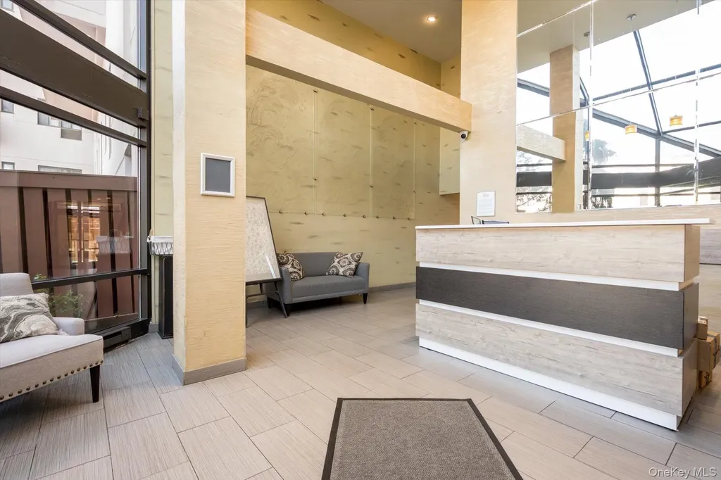 100 W Broadway Long Beach NY 11561