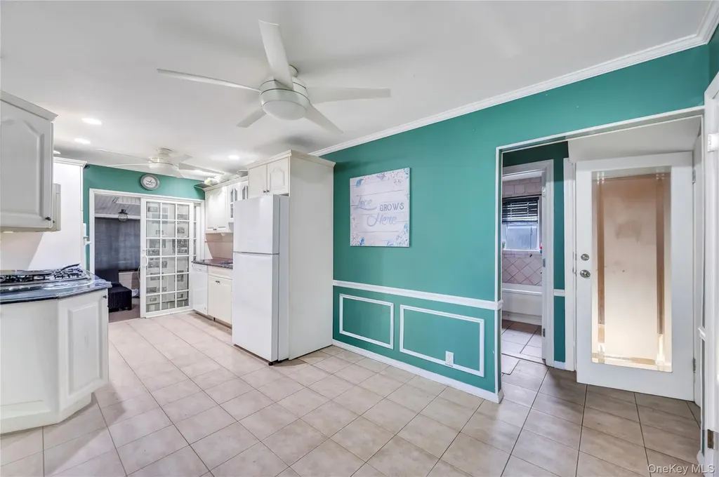 22 Herman Avenue North Babylon NY 11703
