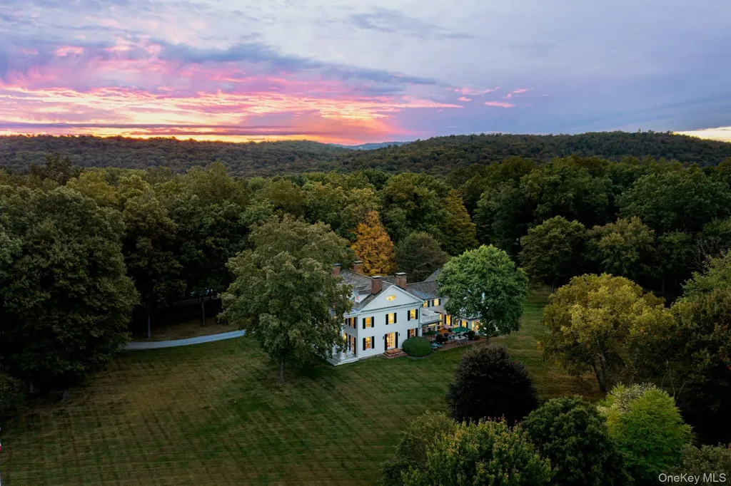 406 Shunpike Millbrook NY 12545