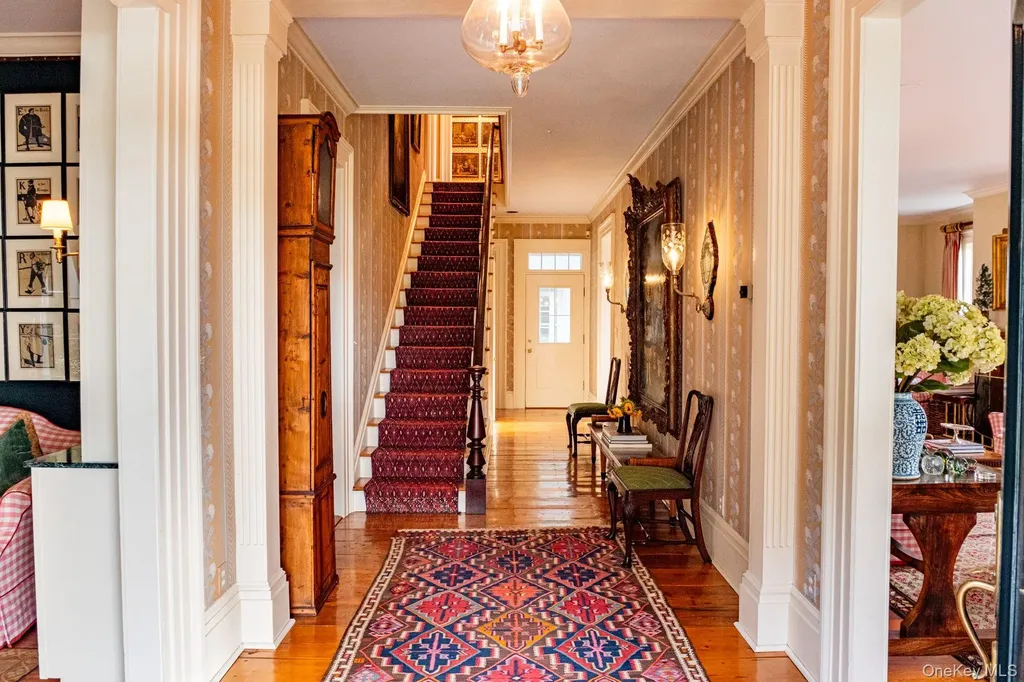 406 Shunpike Millbrook NY 12545