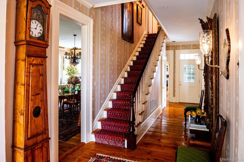 406 Shunpike Millbrook NY 12545