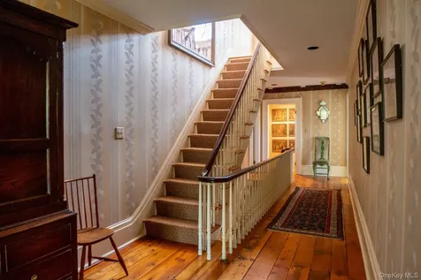 406 Shunpike Millbrook NY 12545