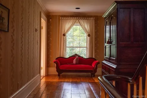 406 Shunpike Millbrook NY 12545