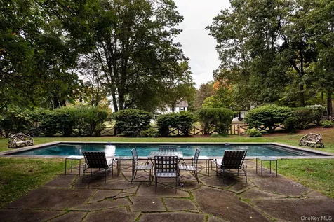 406 Shunpike Millbrook NY 12545
