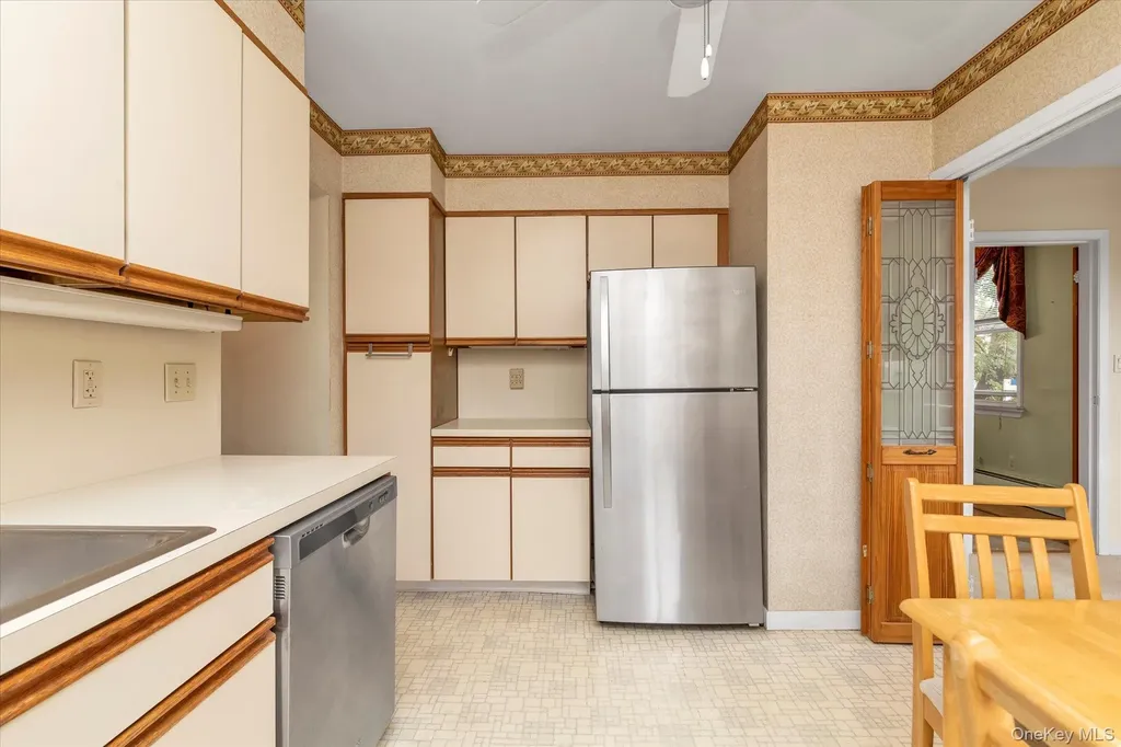 2 Fowler Avenue Lynbrook NY 11563