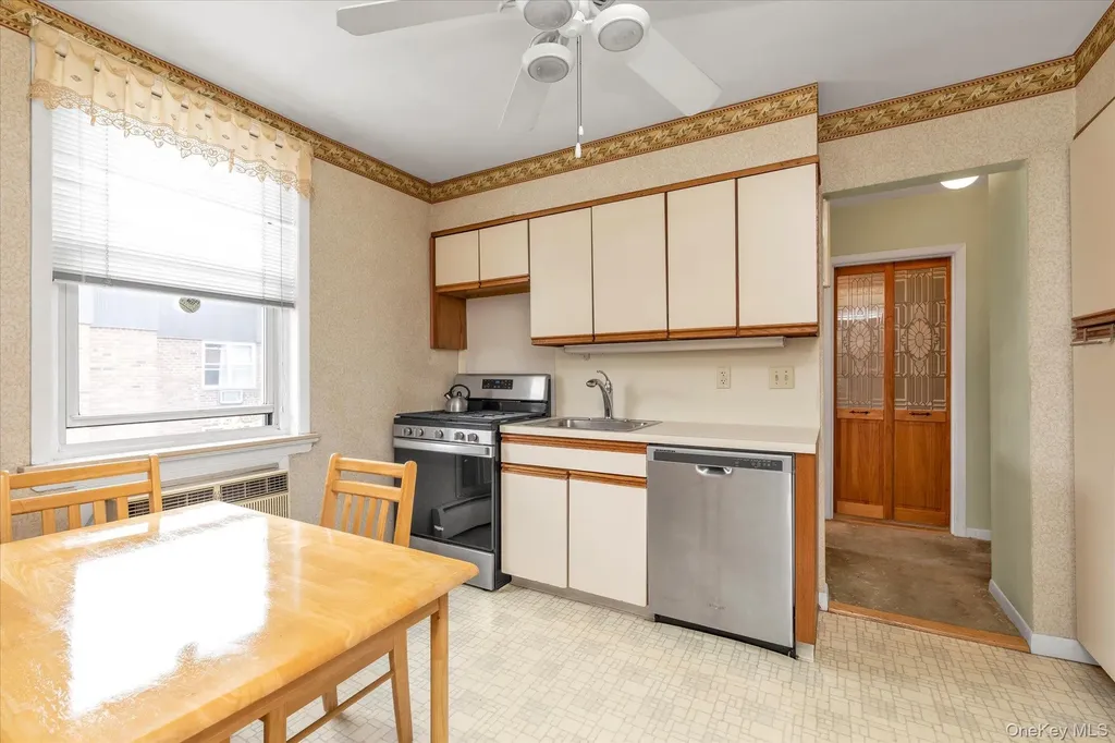 2 Fowler Avenue Lynbrook NY 11563