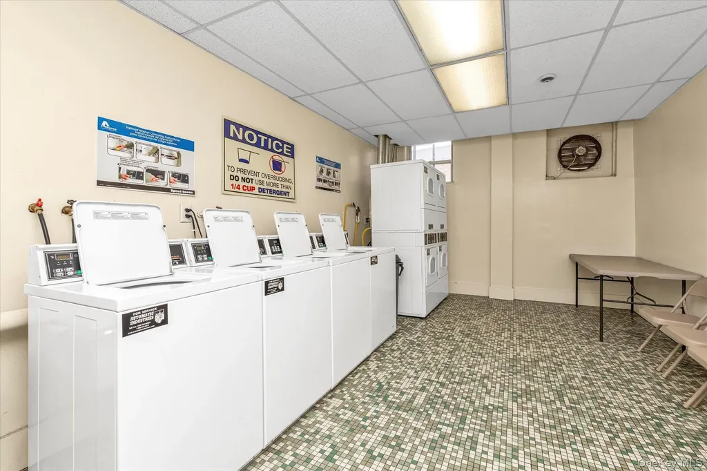 2 Fowler Avenue Lynbrook NY 11563