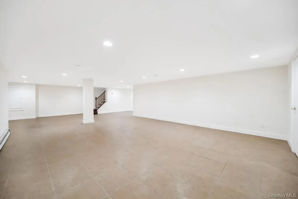 109 Oakside Drive Smithtown NY 11787