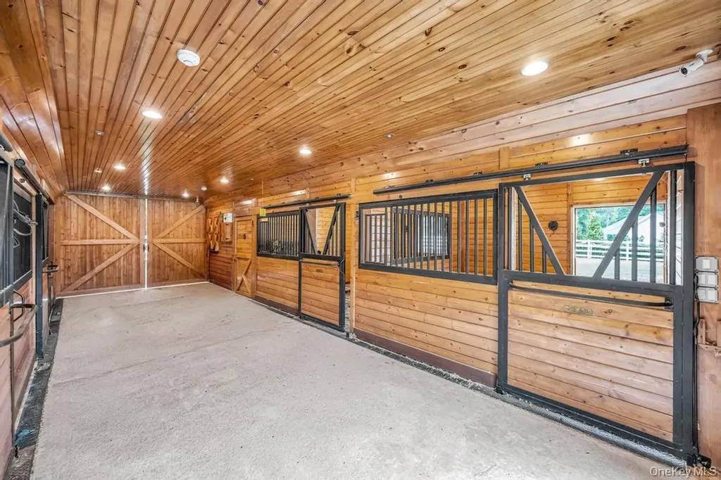 109 Oakside Drive Smithtown NY 11787