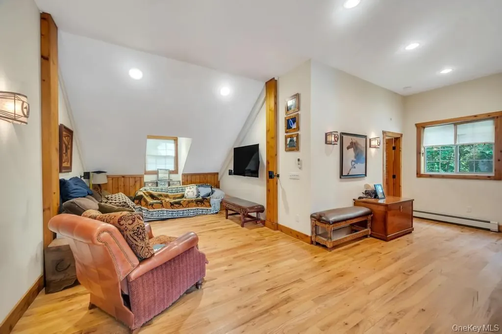 109 Oakside Drive Smithtown NY 11787