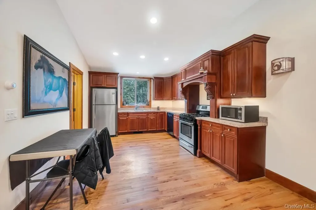 109 Oakside Drive Smithtown NY 11787