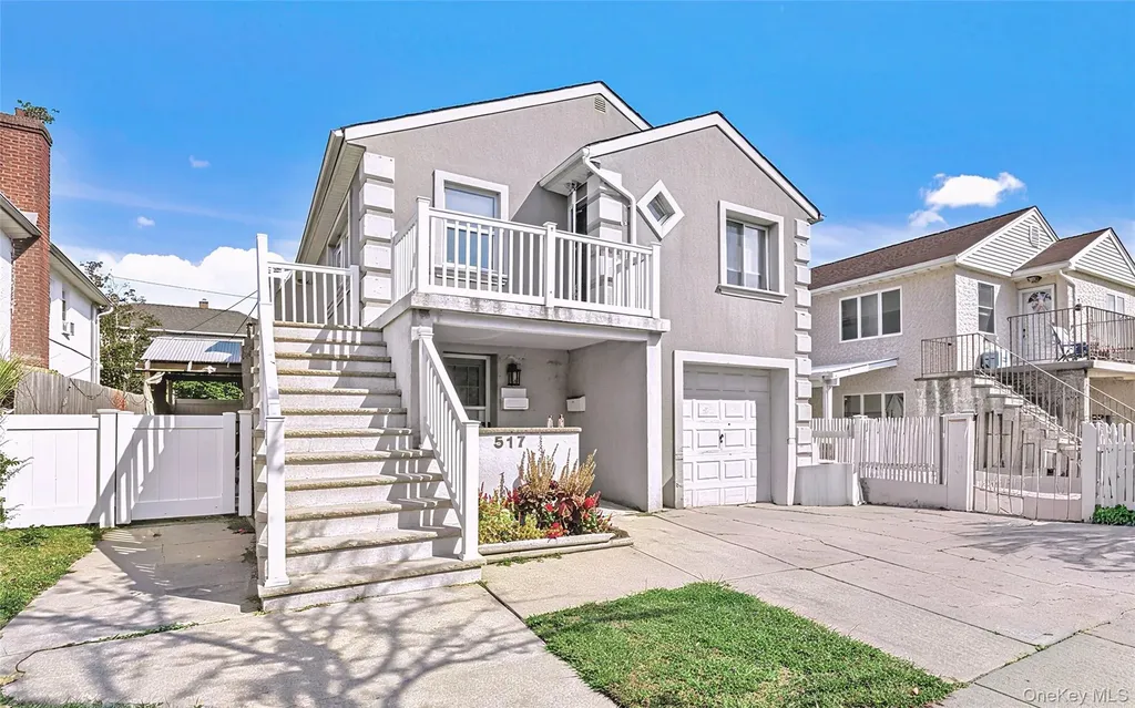 517 E Broadway Long Beach NY 11561