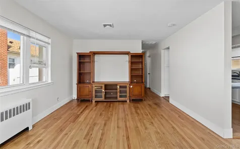 517 E Broadway Long Beach NY 11561
