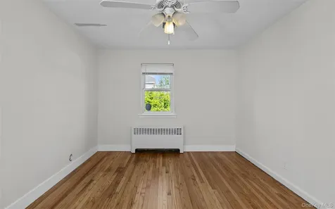 517 E Broadway Long Beach NY 11561