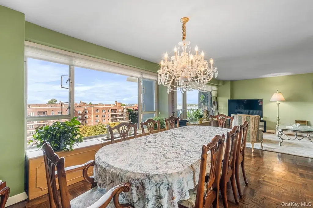 166-25 Powells Cove Boulevard Beechhurst NY 11357