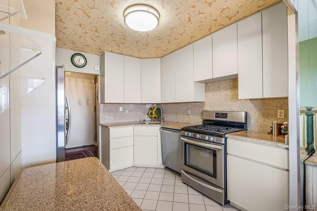 166-25 Powells Cove Boulevard Beechhurst NY 11357