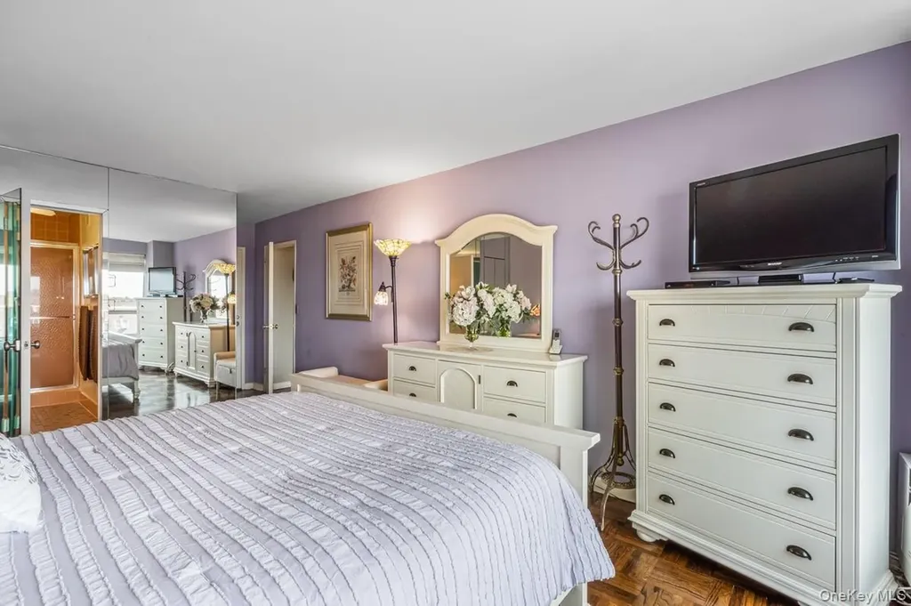 166-25 Powells Cove Boulevard Beechhurst NY 11357