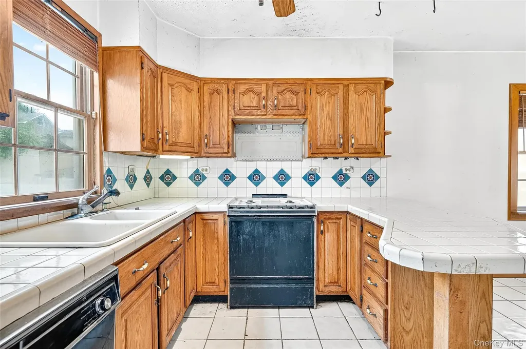 2430 Morgan Avenue Bronx NY 10469