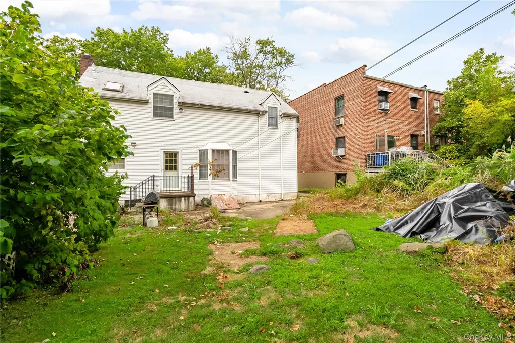 2430 Morgan Avenue Bronx NY 10469