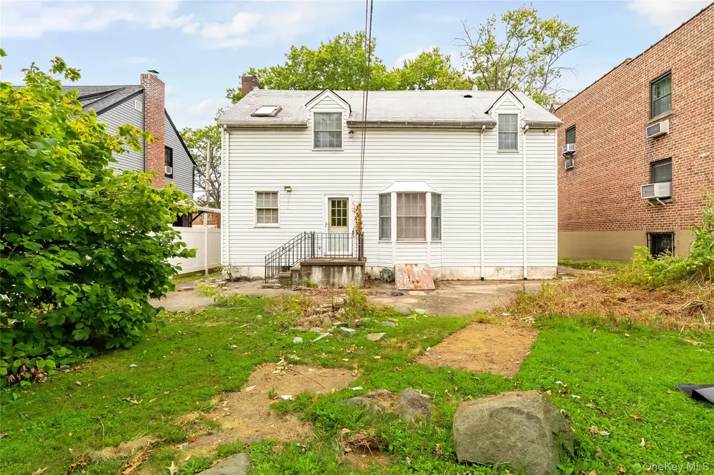2430 Morgan Avenue Bronx NY 10469
