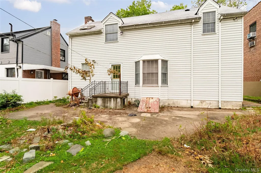 2430 Morgan Avenue Bronx NY 10469