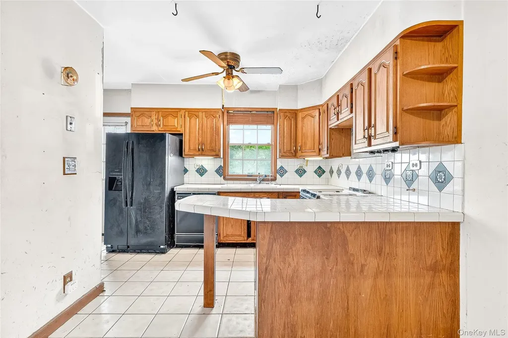 2430 Morgan Avenue Bronx NY 10469