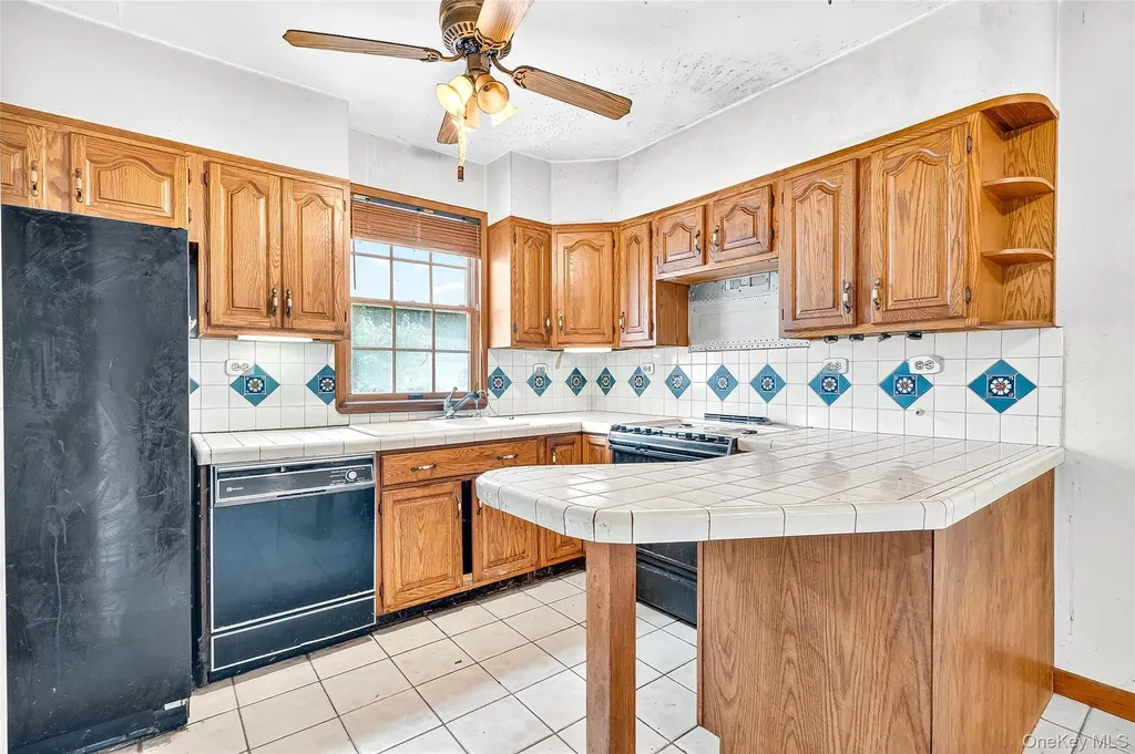 2430 Morgan Avenue Bronx NY 10469