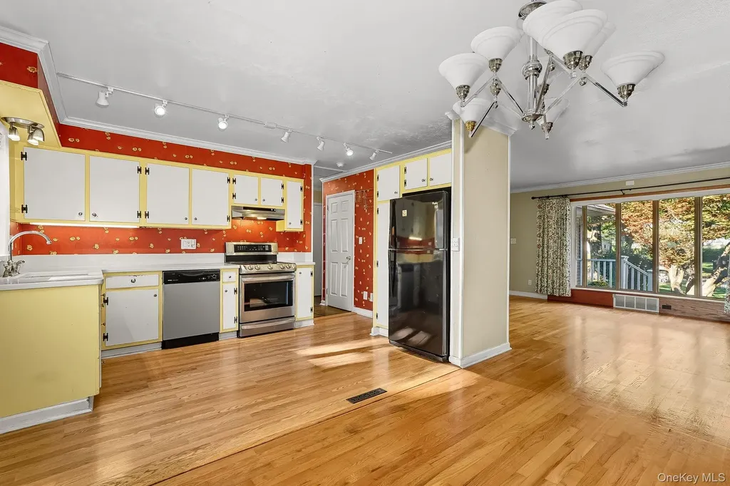 57 Whittier Boulevard Poughkeepsie NY 12603