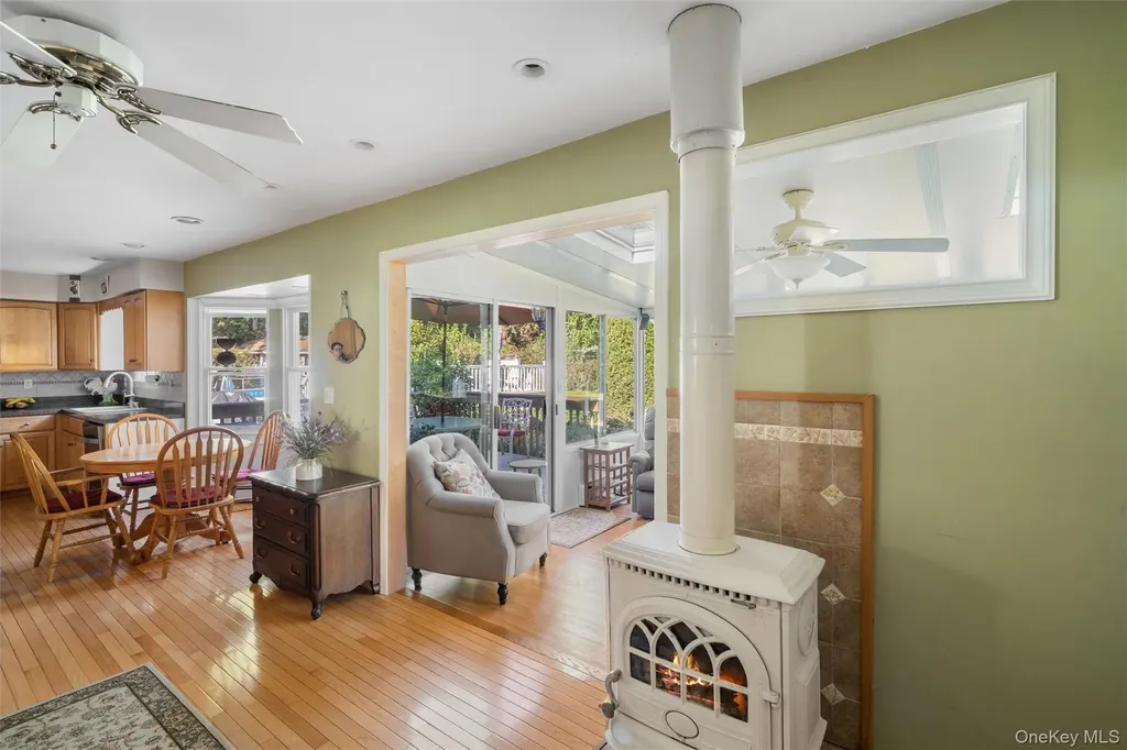 9 Monte Lane Center Moriches NY 11934