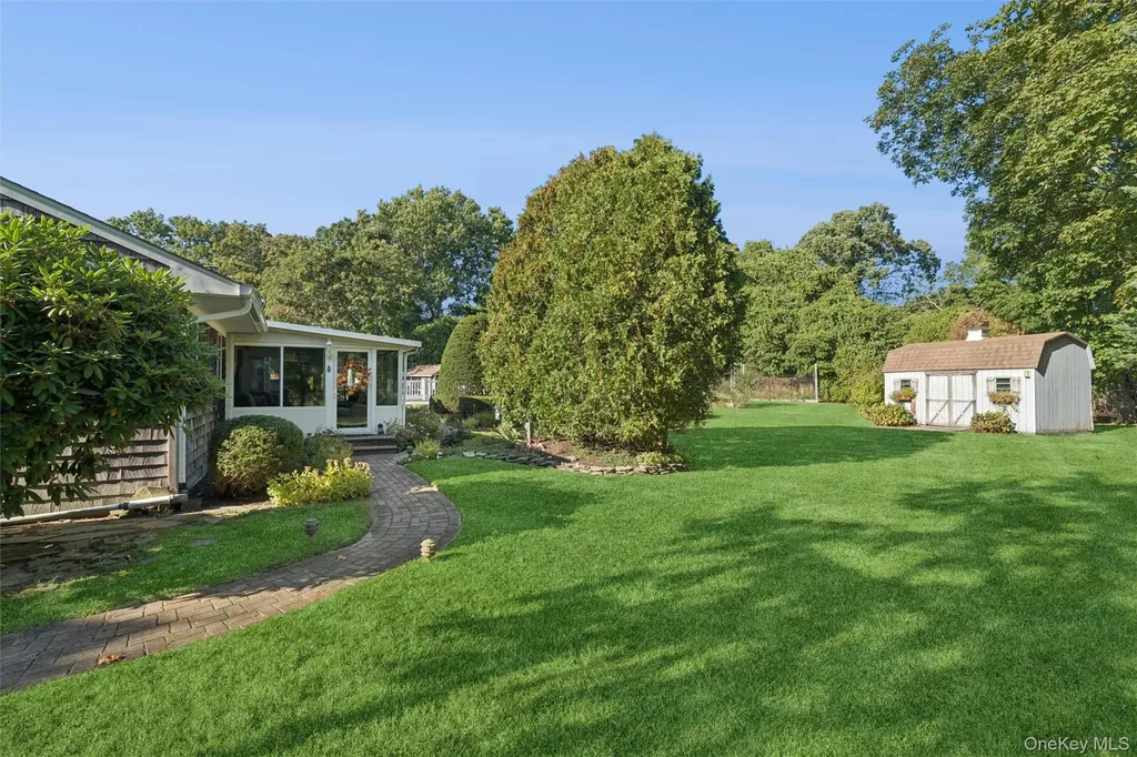 9 Monte Lane Center Moriches NY 11934
