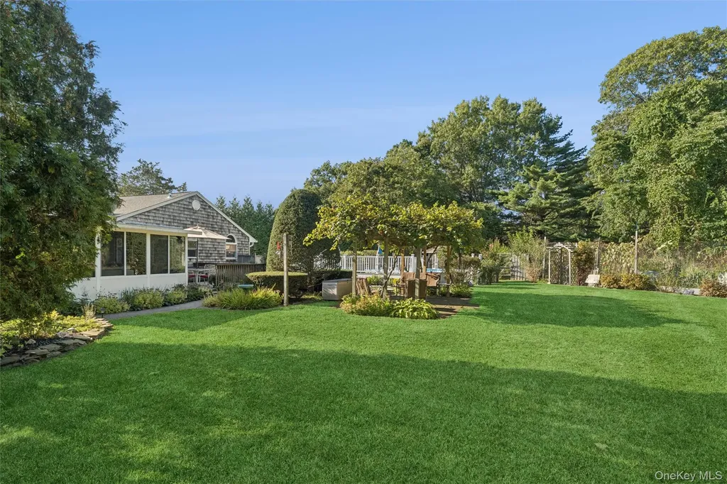 9 Monte Lane Center Moriches NY 11934