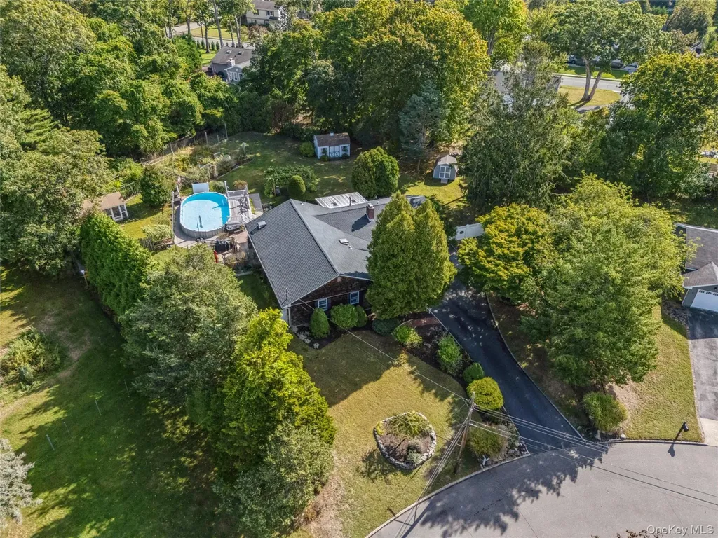 9 Monte Lane Center Moriches NY 11934