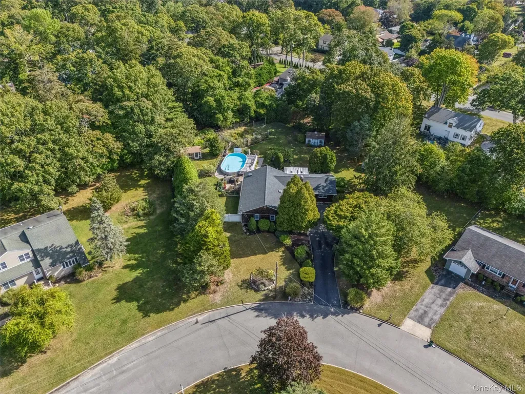 9 Monte Lane Center Moriches NY 11934