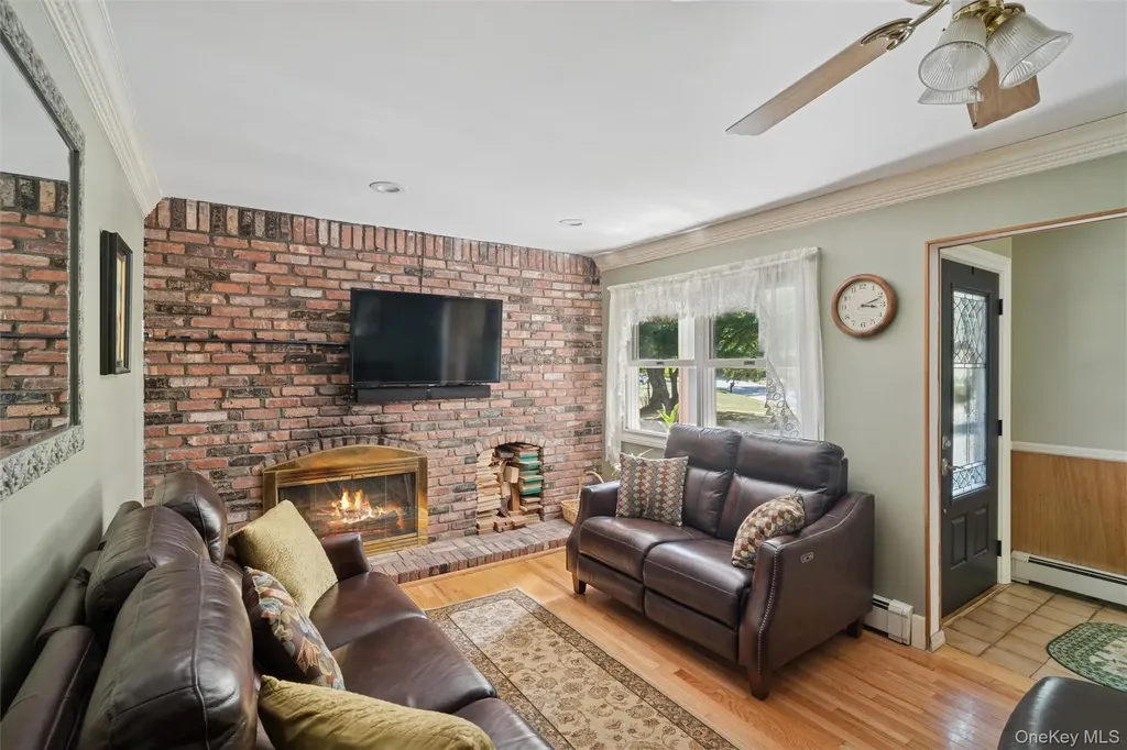 9 Monte Lane Center Moriches NY 11934