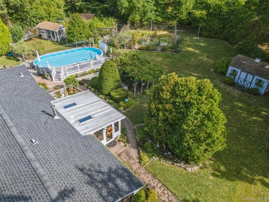 9 Monte Lane Center Moriches NY 11934