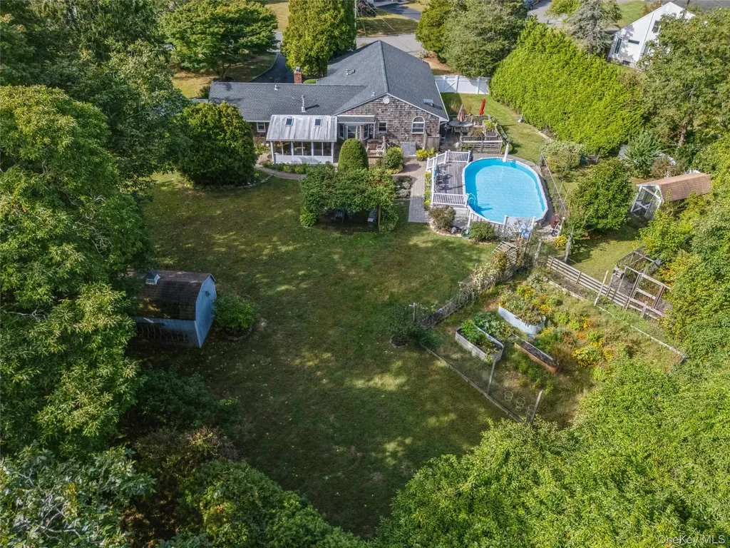 9 Monte Lane Center Moriches NY 11934