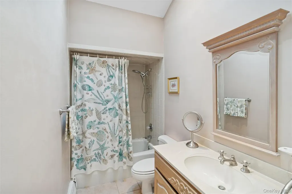 9 Monte Lane Center Moriches NY 11934