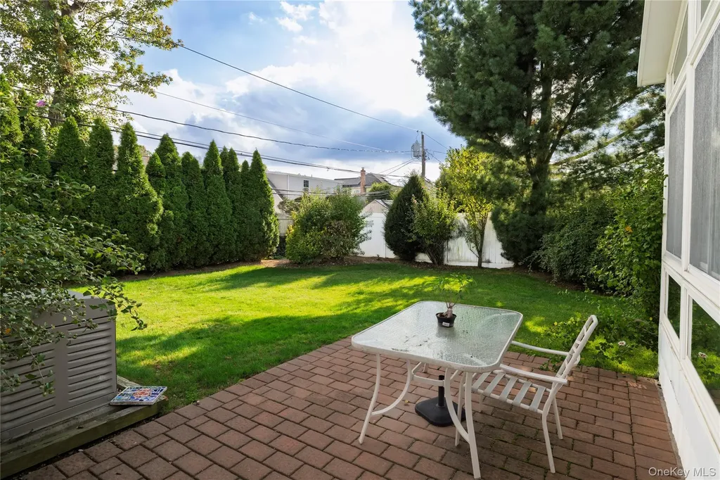 2874 Michael Road Wantagh NY 11793