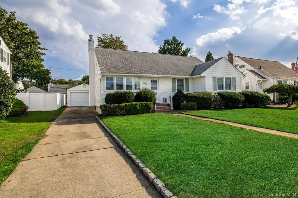 2874 Michael Road Wantagh NY 11793