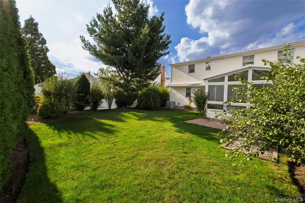 2874 Michael Road Wantagh NY 11793