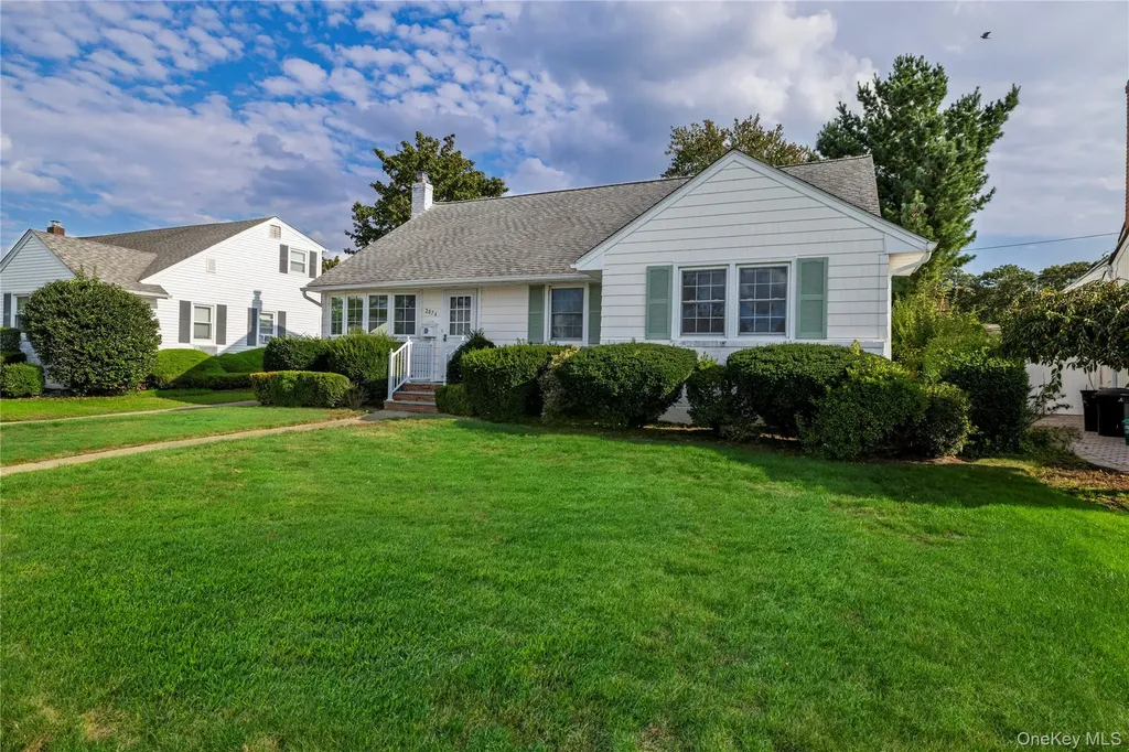 2874 Michael Road Wantagh NY 11793