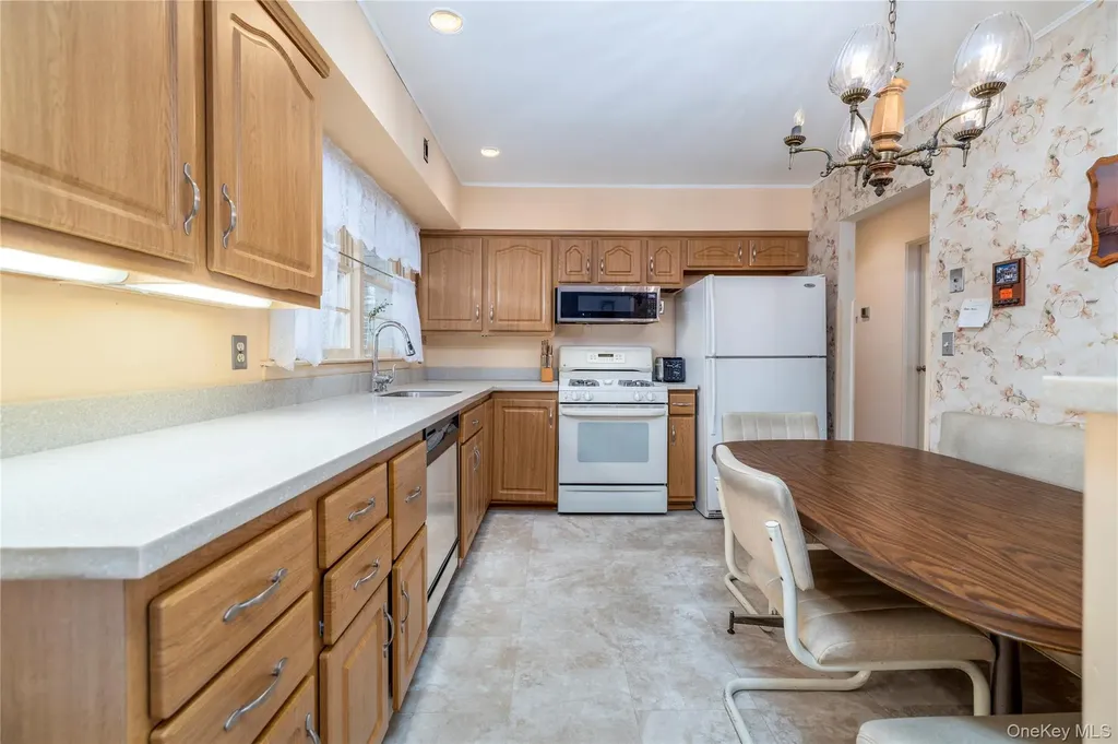 2874 Michael Road Wantagh NY 11793