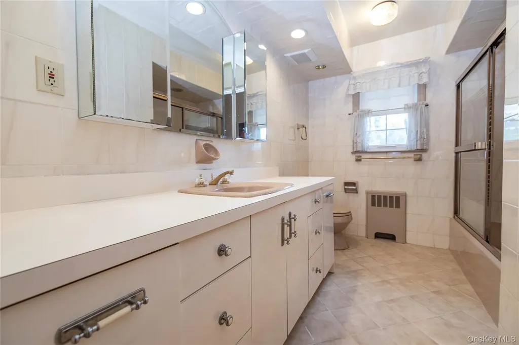 2874 Michael Road Wantagh NY 11793