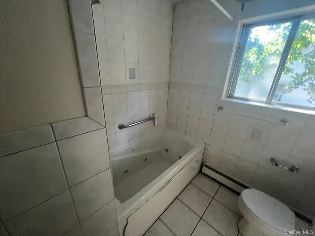 10 Cedarhurst Avenue Selden NY 11784